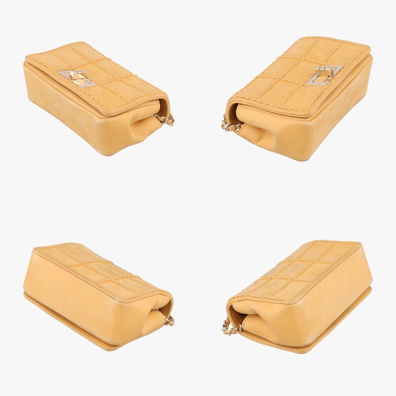 シャネルChanel2.55ミニイエローレザーA9327422459566