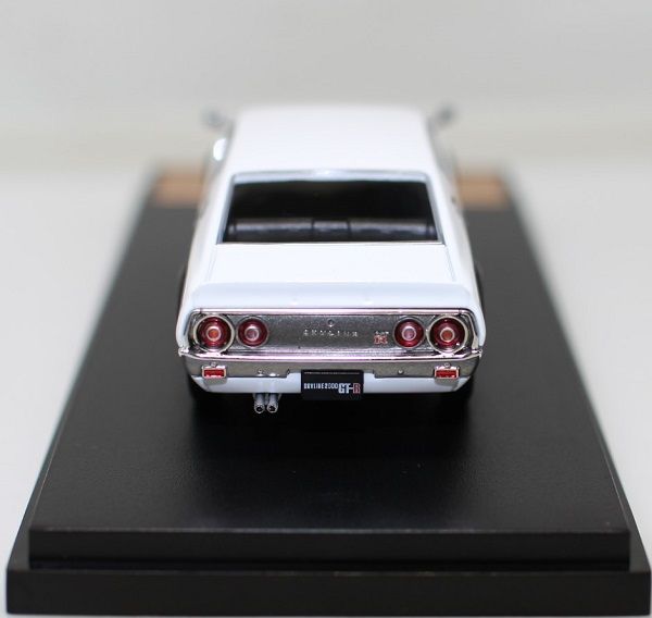 USED 1/43　国産名車プレミアムコレクション　スカイライン　KPGC110　1973  240001028431