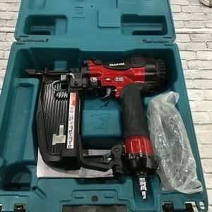 マキタ(makita) 高圧フロアタッカ AT1150HA【草加店】