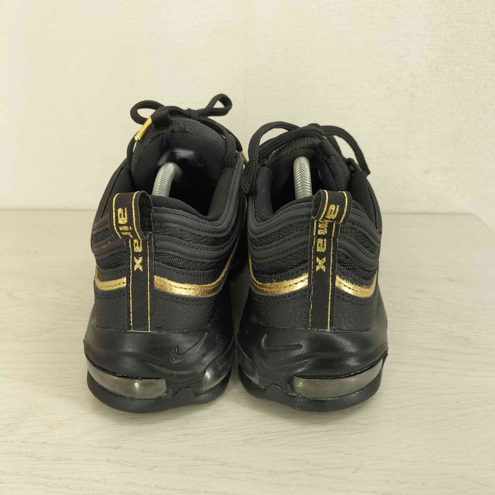 97 Black|Metallic