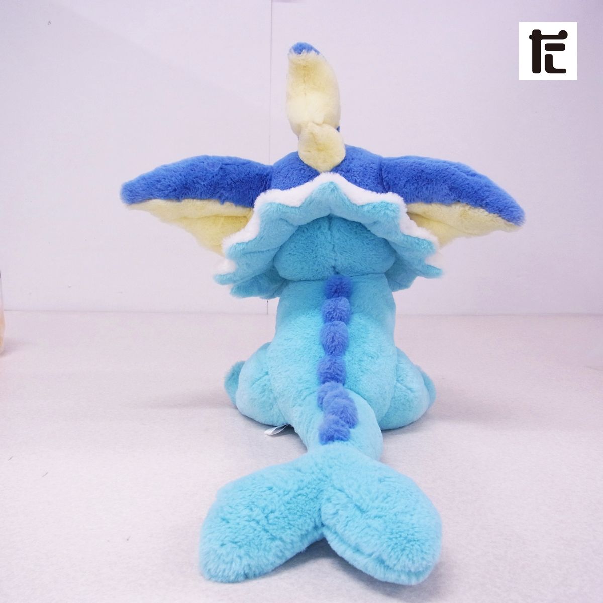 ポケモン　シャワーズ　ふわふわ　抱きぬいぐるみ ふわふわ抱きぬいぐるみ シャワーズ ｜【公式】ポケモンセンター