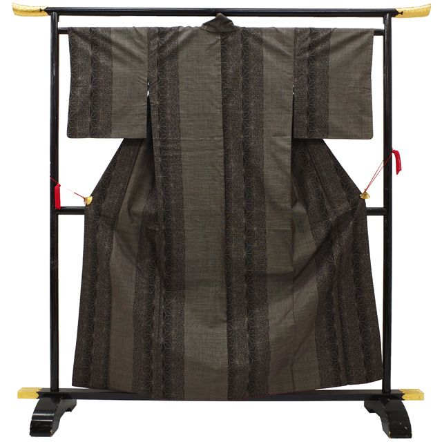 中古】 すごい値！ 本場大島紬 リサイクル 着物 袷 正絹 泥染 7マルキ  