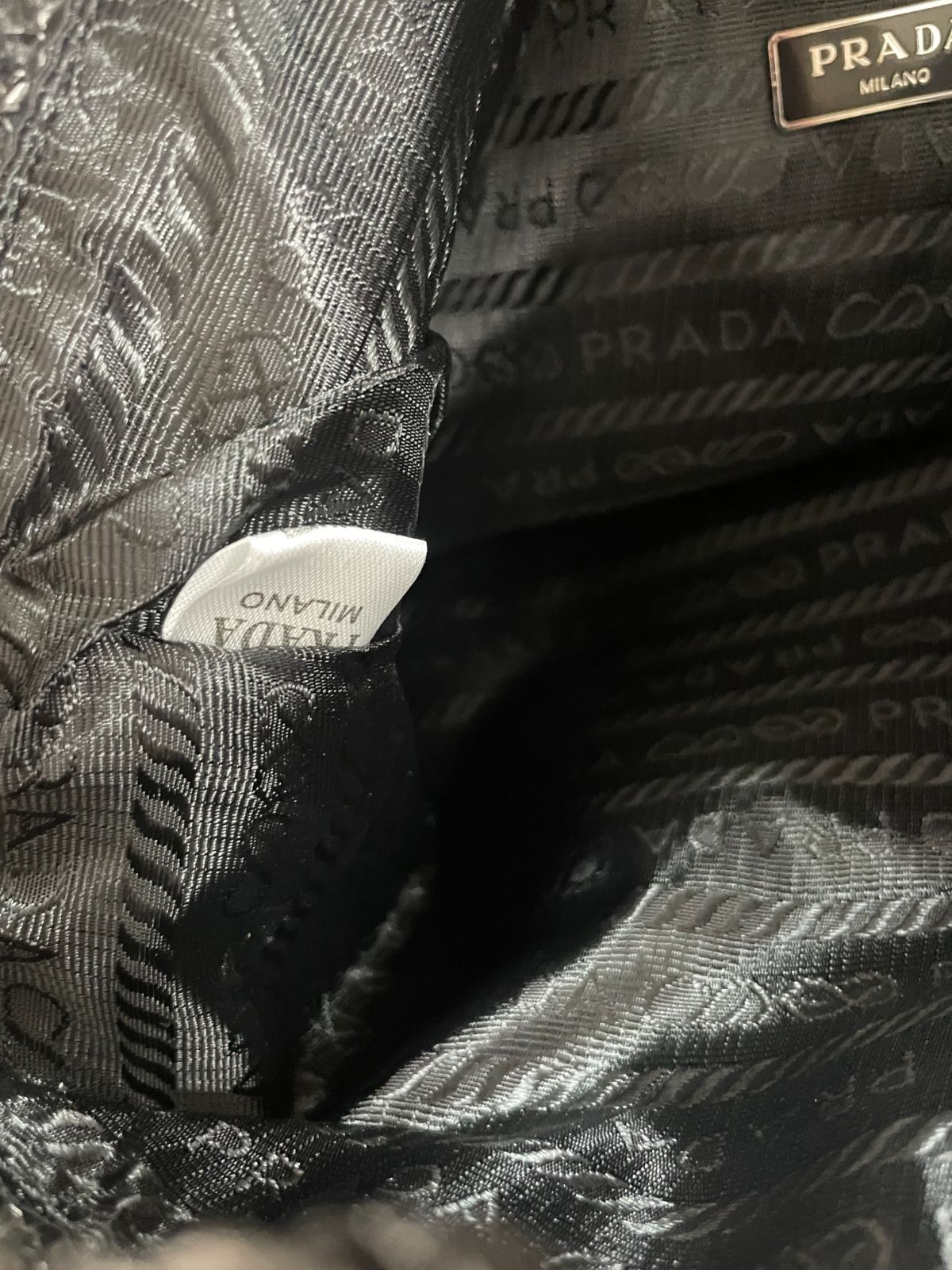 PRADA プラダ