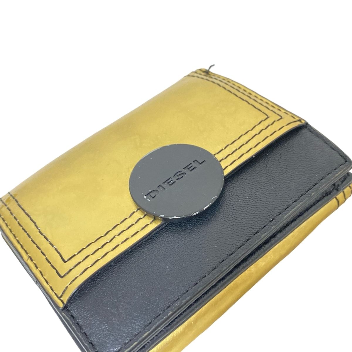 DIESEL(ディーゼル) 3つ折り財布 - ゴールド×黒 レザー - メルカリ