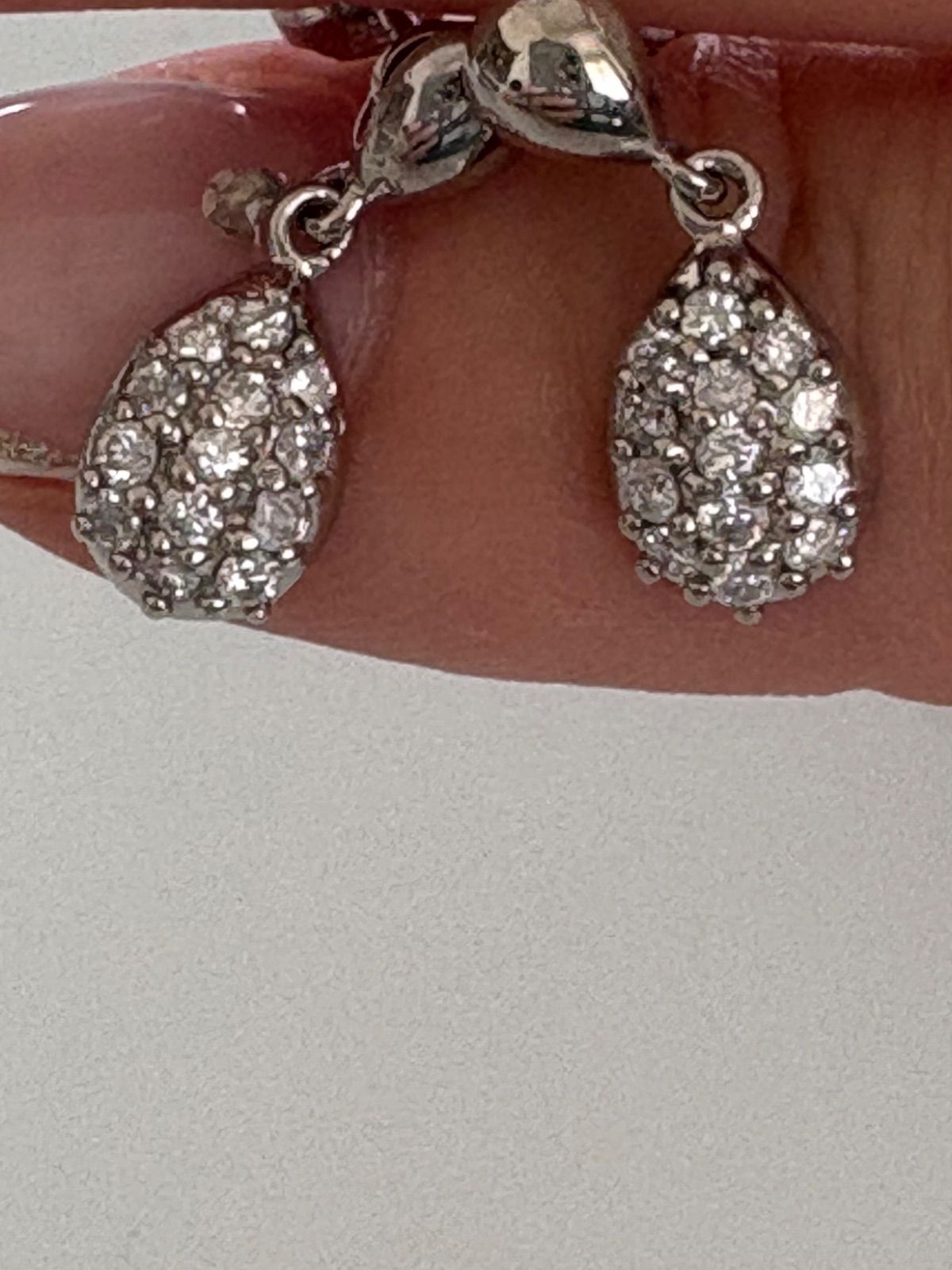 ジュエリーマキ】プラチナ✨ダイヤパヴェ0.3ctピアス✨ユラユラ ジュエリーマキ】プラチナ✨ダイヤパヴェ0.3ctピアス✨ユラユラ