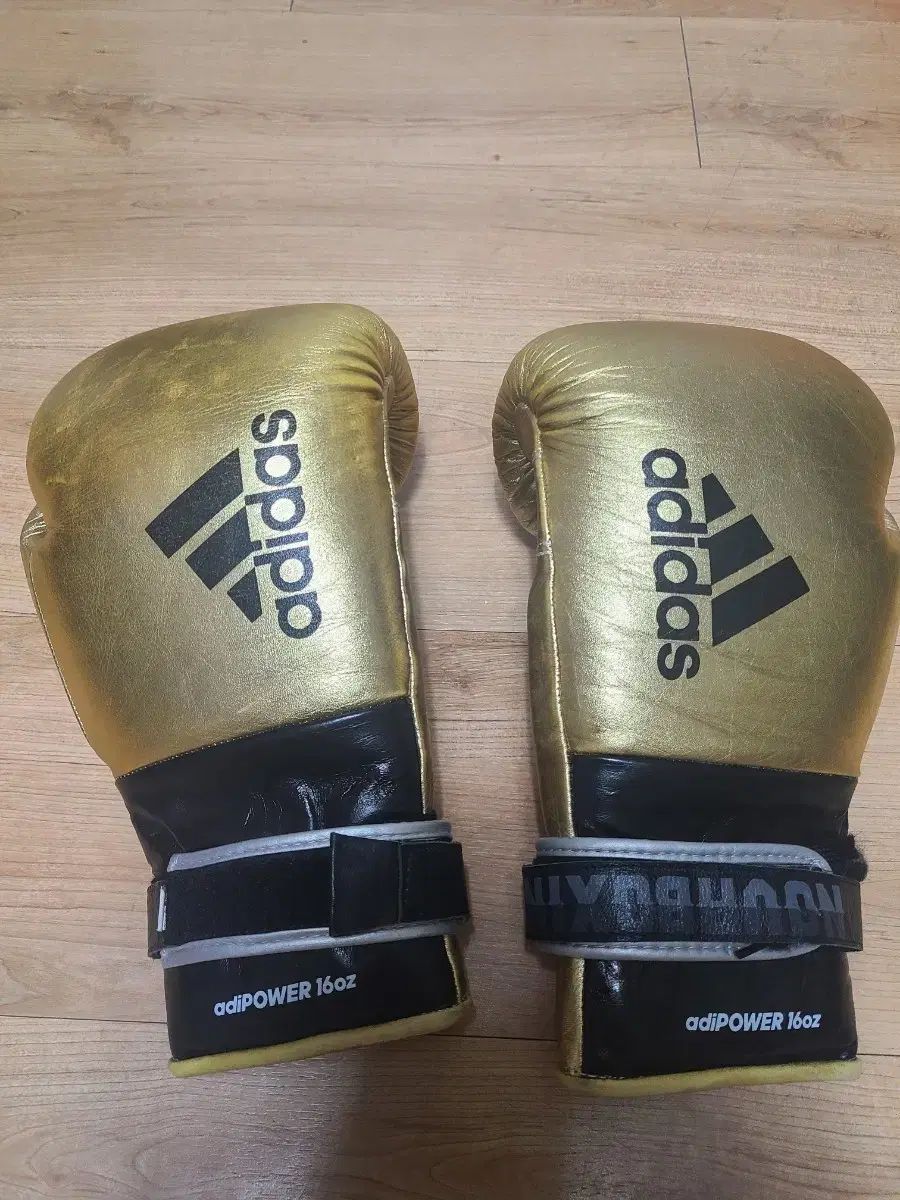 adidas アディダス アディパワー 500 16 オンス ボクシング グローブ