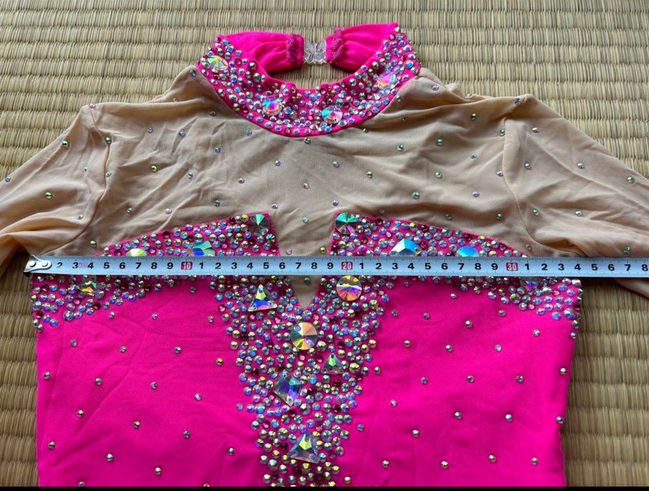 140cm−150cm ダンスバレー新体操踊る時ビーズの光が強くて