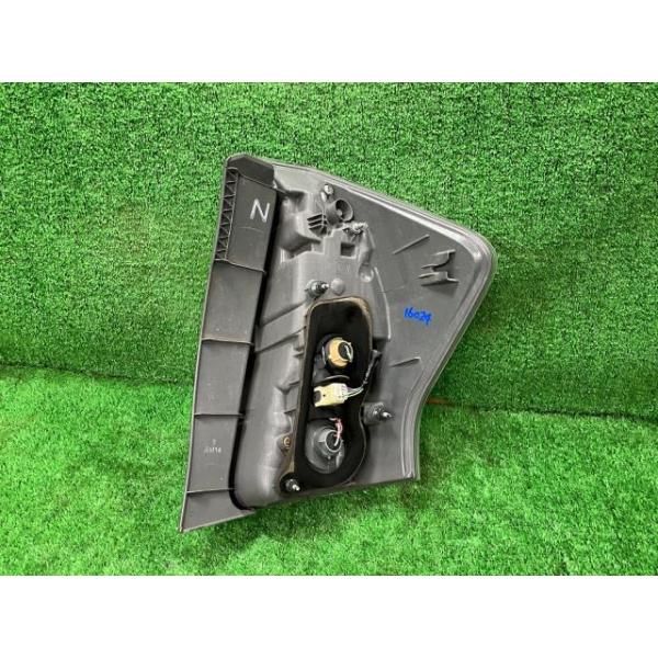 プリウスα ZVW41W 左テールランプ・テールライト S Lセレクション 5人  