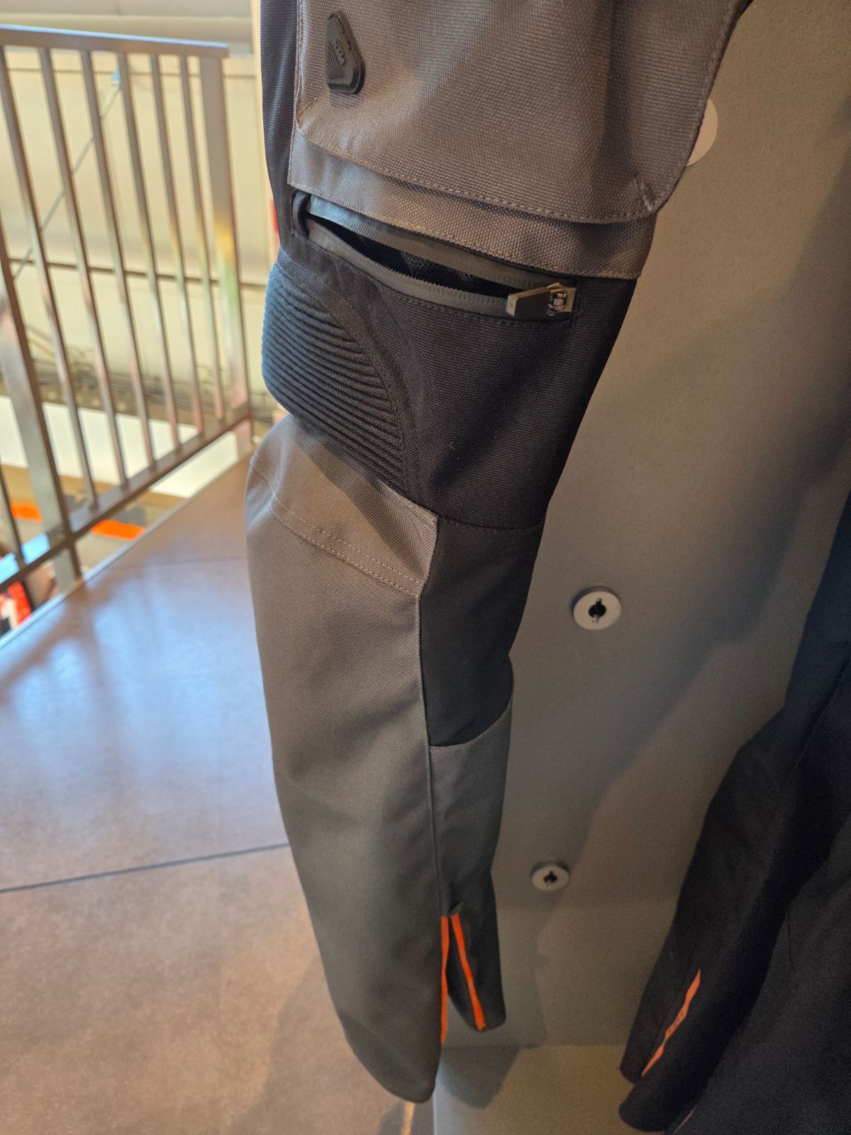 PANTS