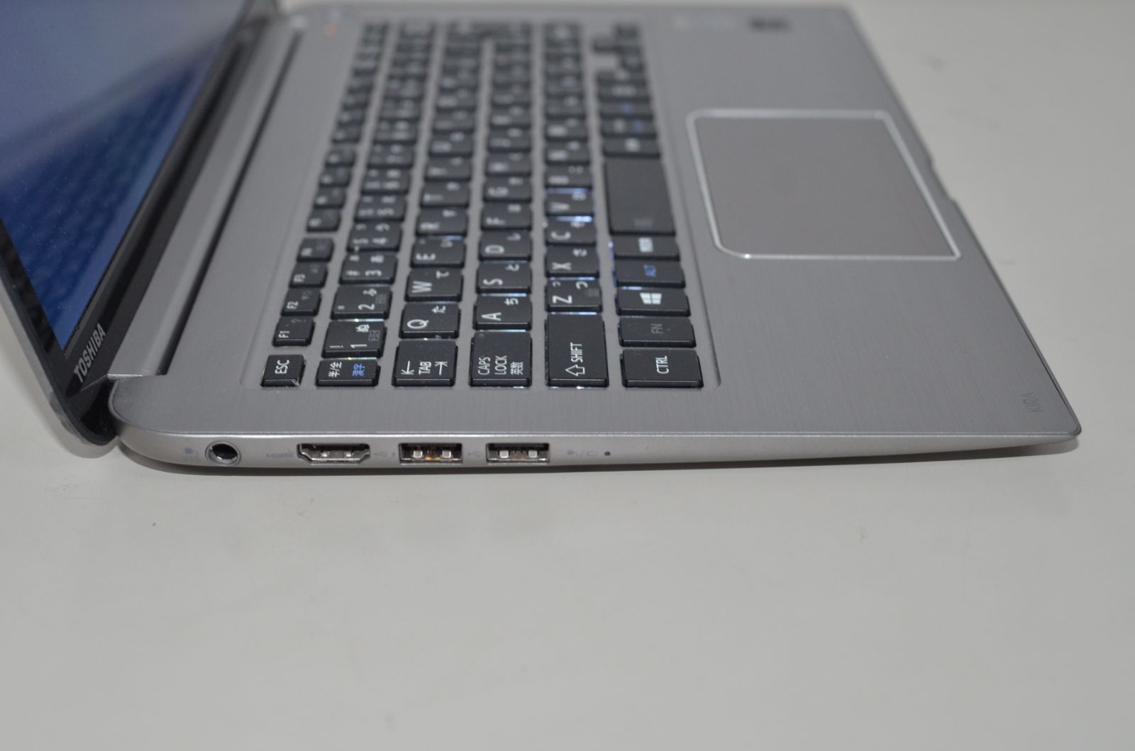 中古ノートパソコン 東芝dnabook V63/27M Windows11+office 高