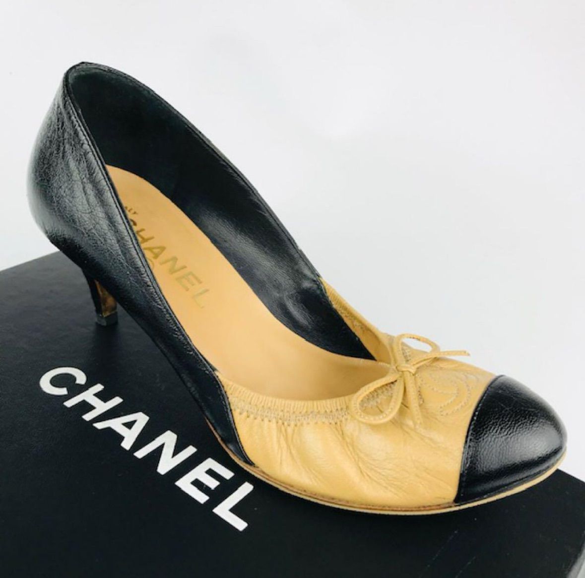 CHANEL Chanel Women's Leather Bicolor Coco Mark Embroidered Ribbon Pumps (35 1/2) Brand Italian Women's Shoes Black Beige