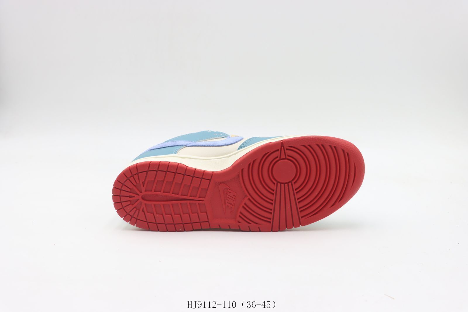 ボードシューズ