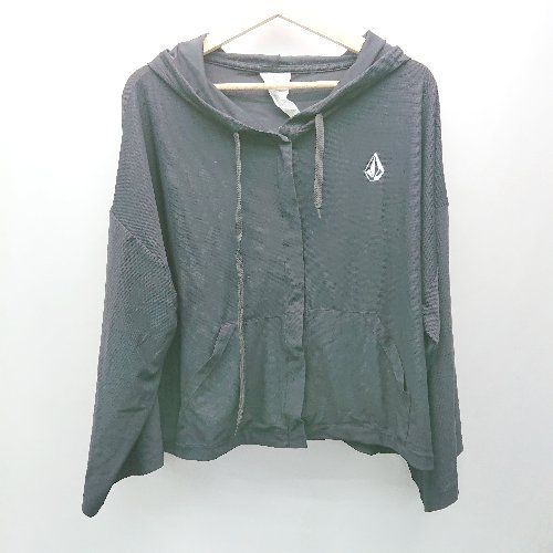 VOLCOM フロントボタン フードあり アウトドア向け 七分袖 ラッシュパーカー サイズM ブラック メンズ E  【1307260047431】