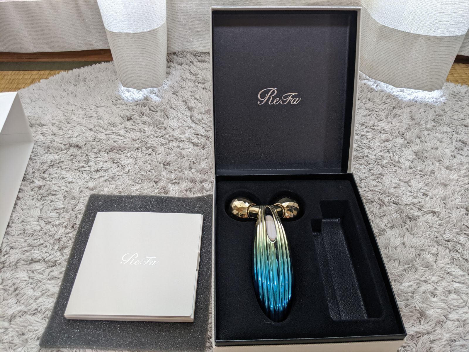 ReFa モーションカラット 美顔ローラー シルバー 【フルセット】 正規品】ReFa 美顔ローラー シルバー リファモーションカラット