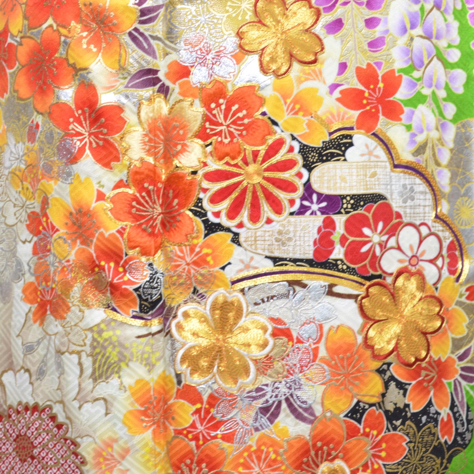 美品》正絹 振袖フルセット S〜Mサイズ ローラ 金駒刺繍 豪華 成人式 