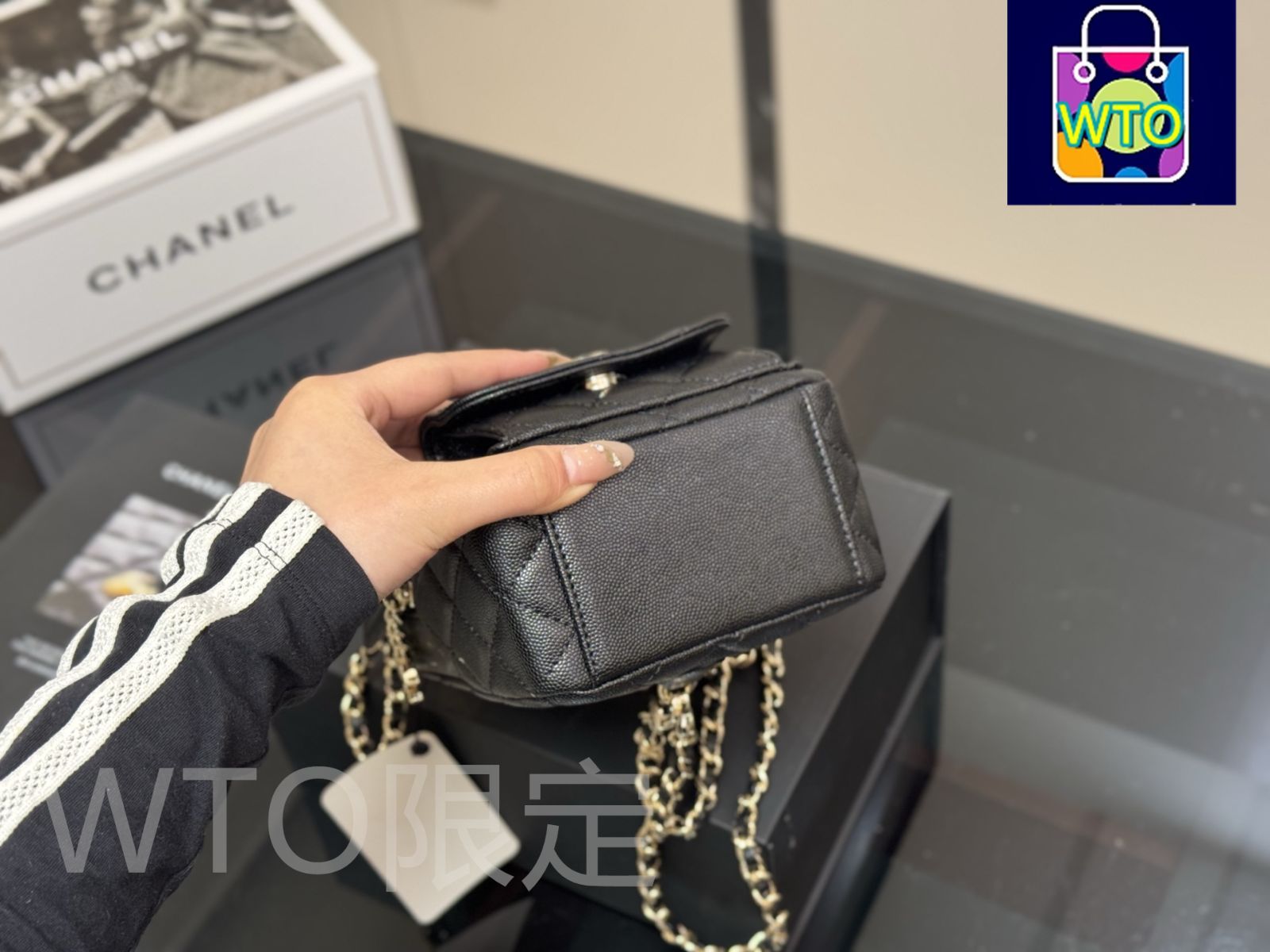 今日特価】Chanel 24c ミニバックパック ブラック レザー サイズ