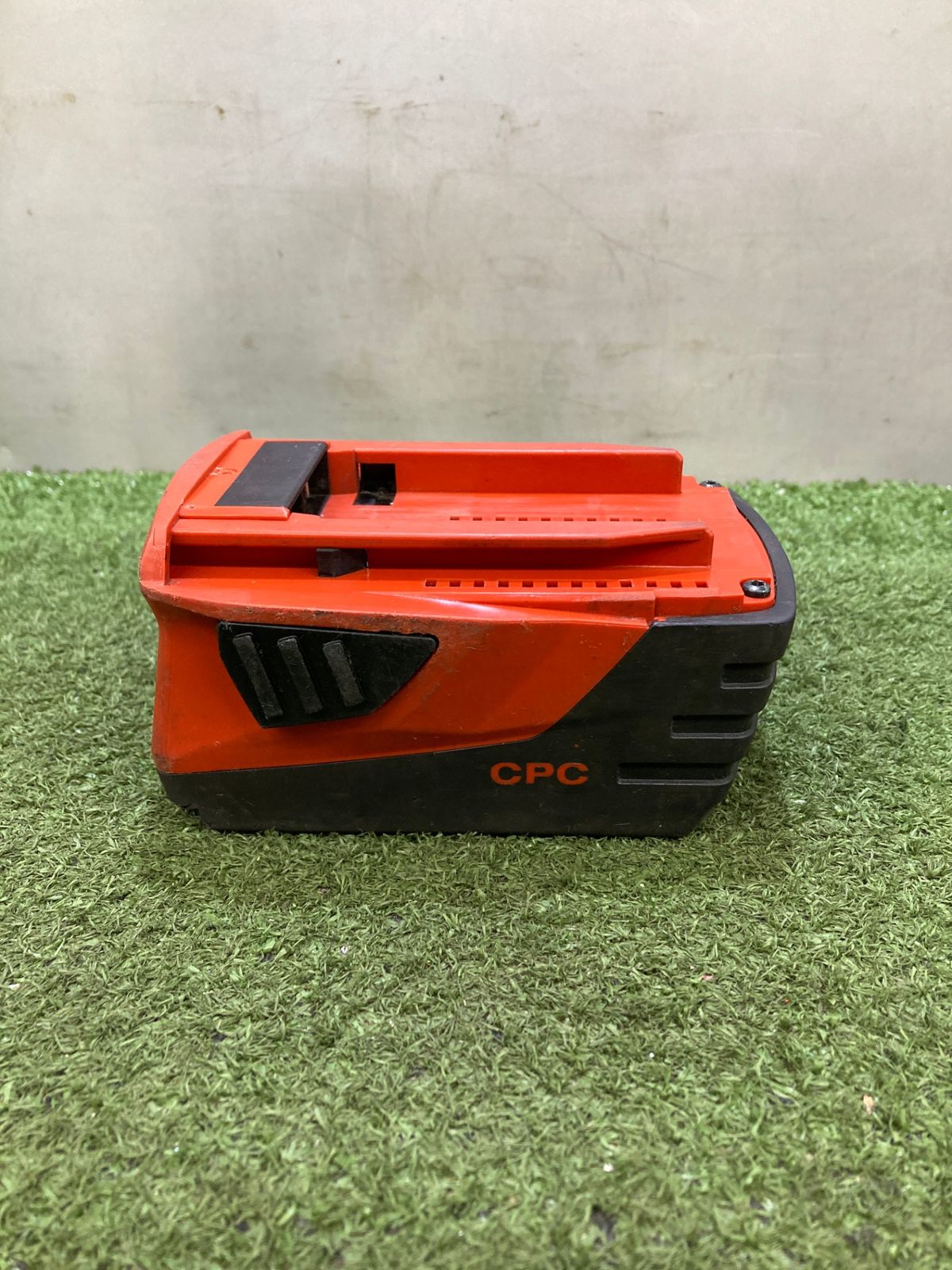 B22|5.2 IT3VMVNLAGR3