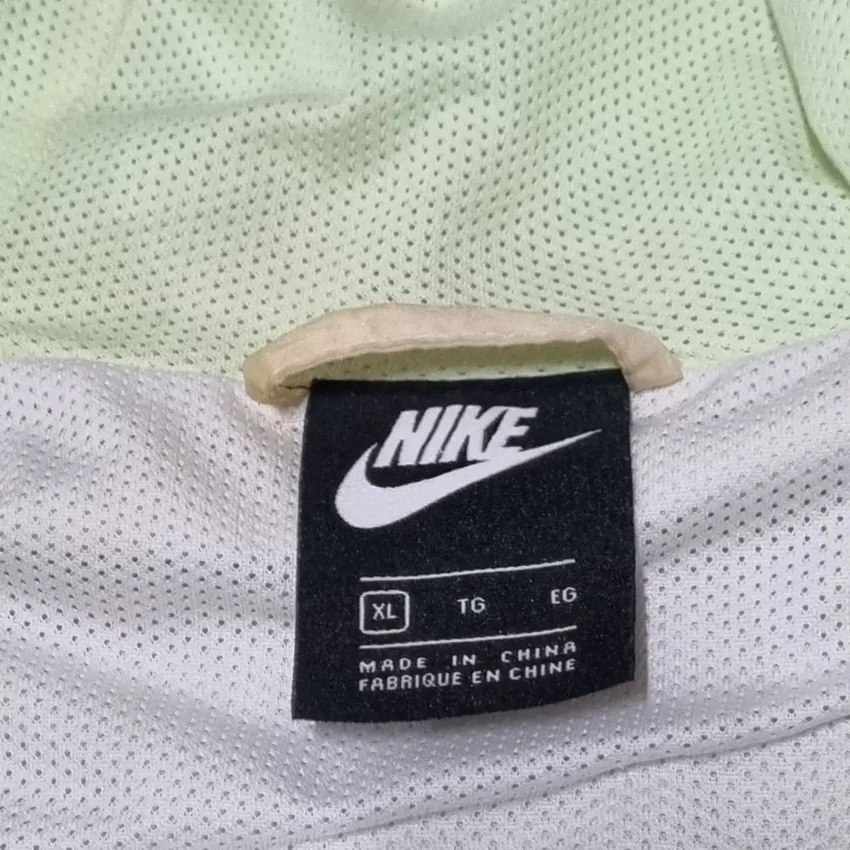 アノラック フード付きTシャツ