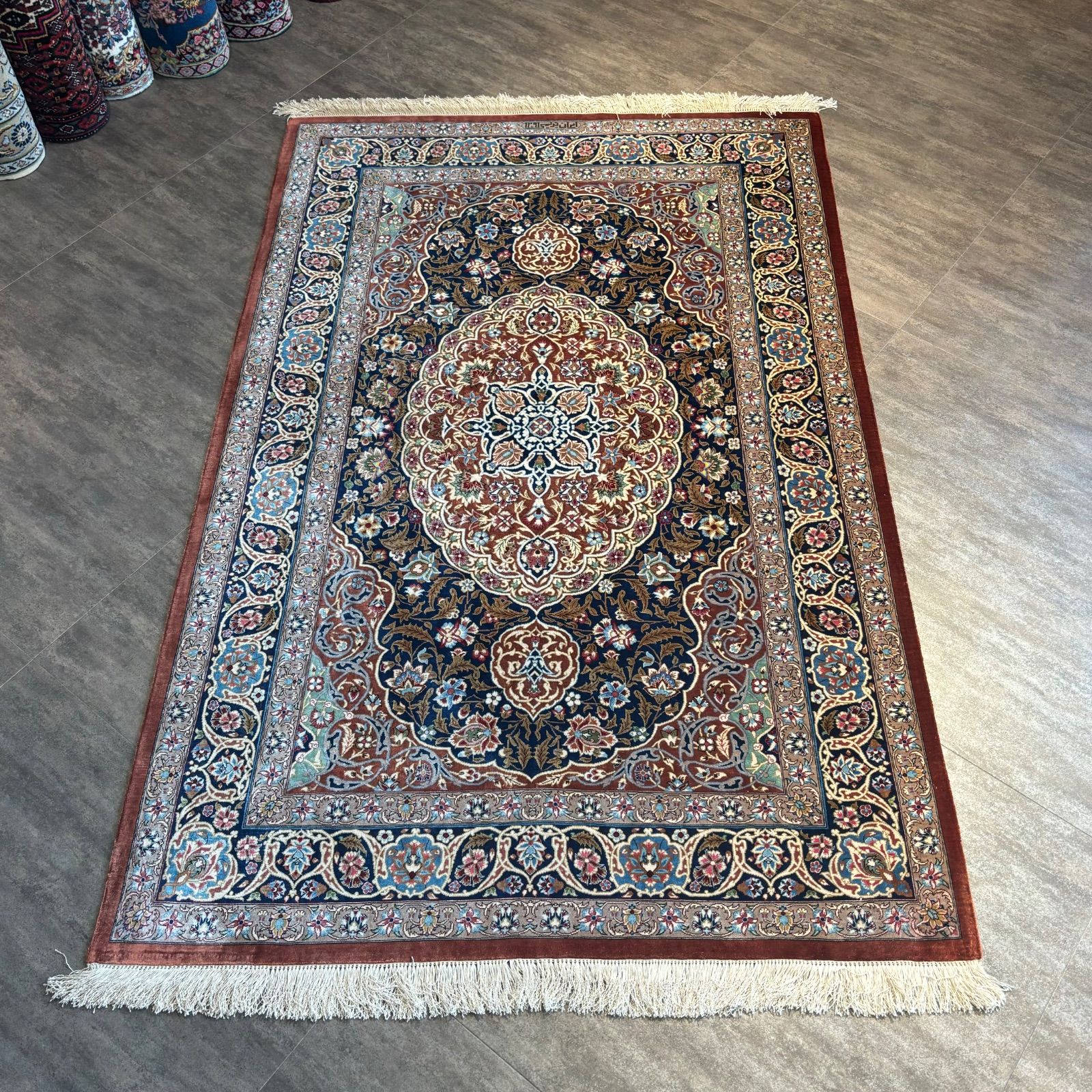 ペルシャ絨毯 シルク クム産