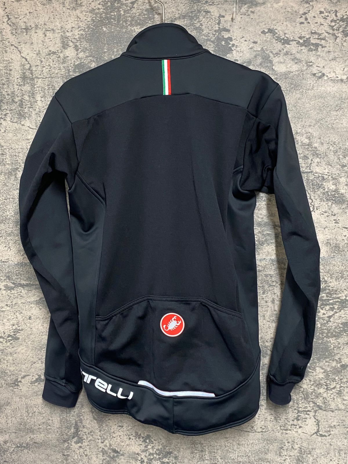 美品　CASTELLI WINDSTOPPER サイクルジャケット CASTELLI】カステリの洗練されたGORE-TEX使用の万能ジャケット