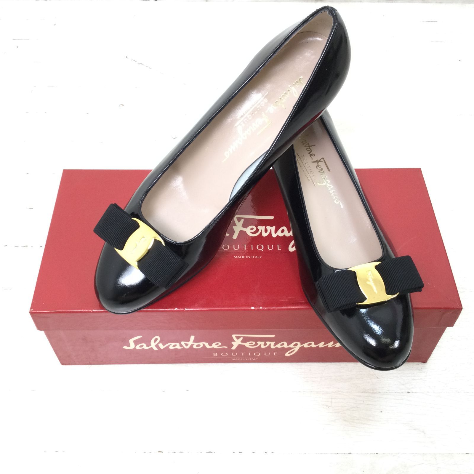 1306 Salvatore Ferragamo サルヴァトーレ フェラガモ パンプス