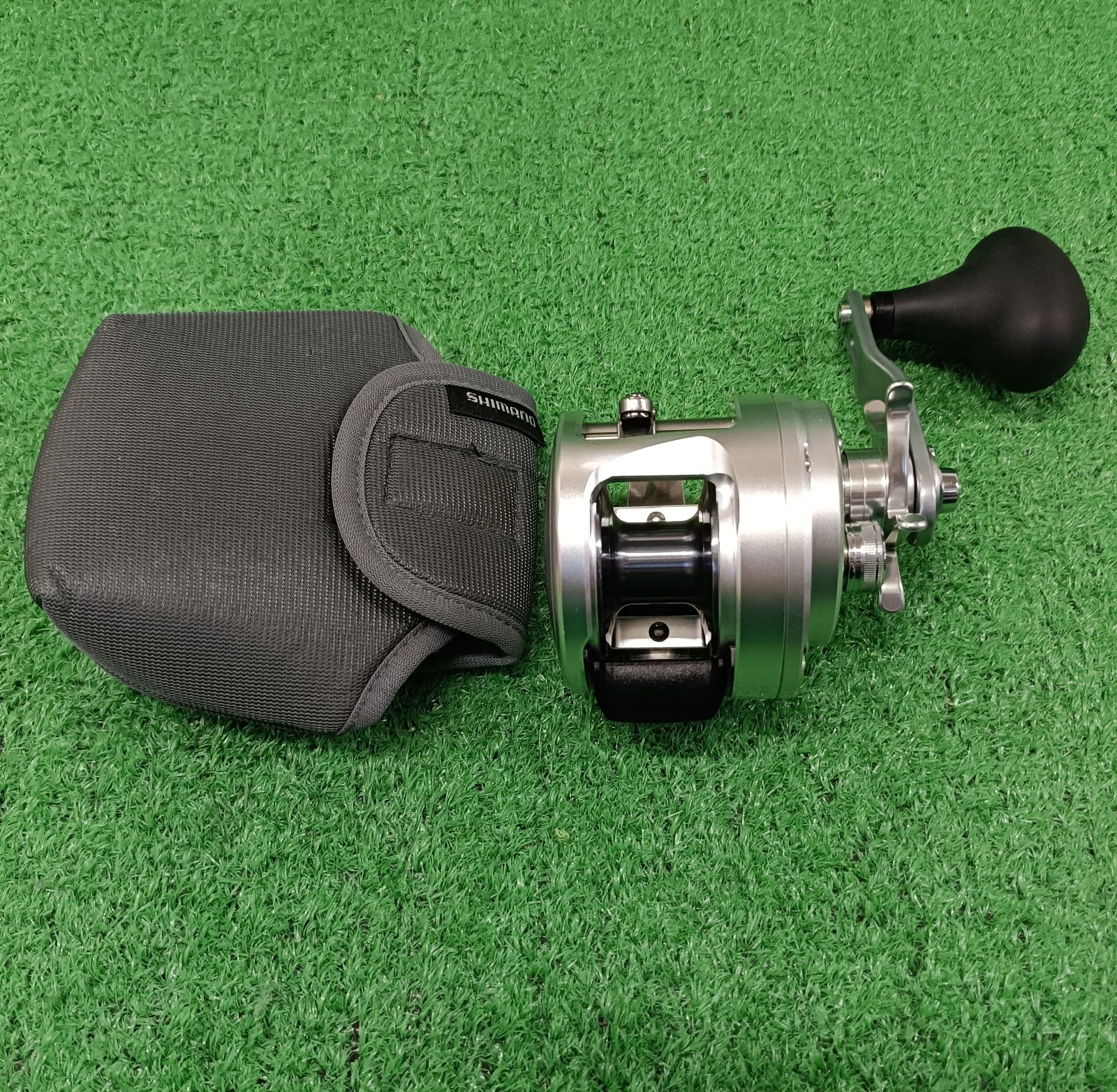 シマノ 13オシア カルカッタ 300HG （山科店） - メルカリ