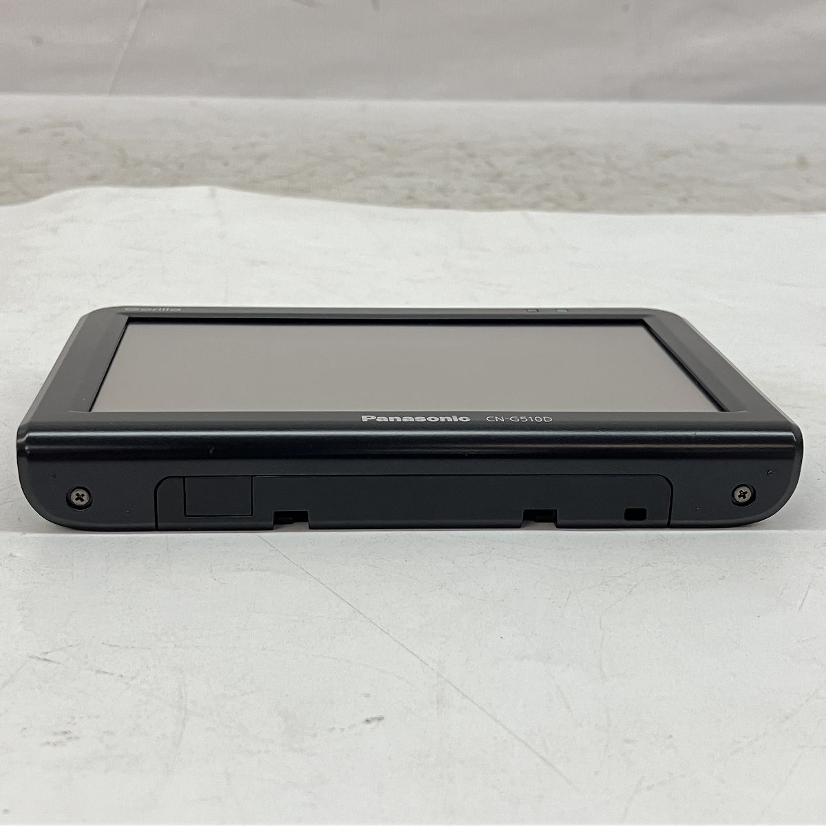 Panasonic Gorilla CN-G510D ポータブルカーナビ 2017年製 5V型