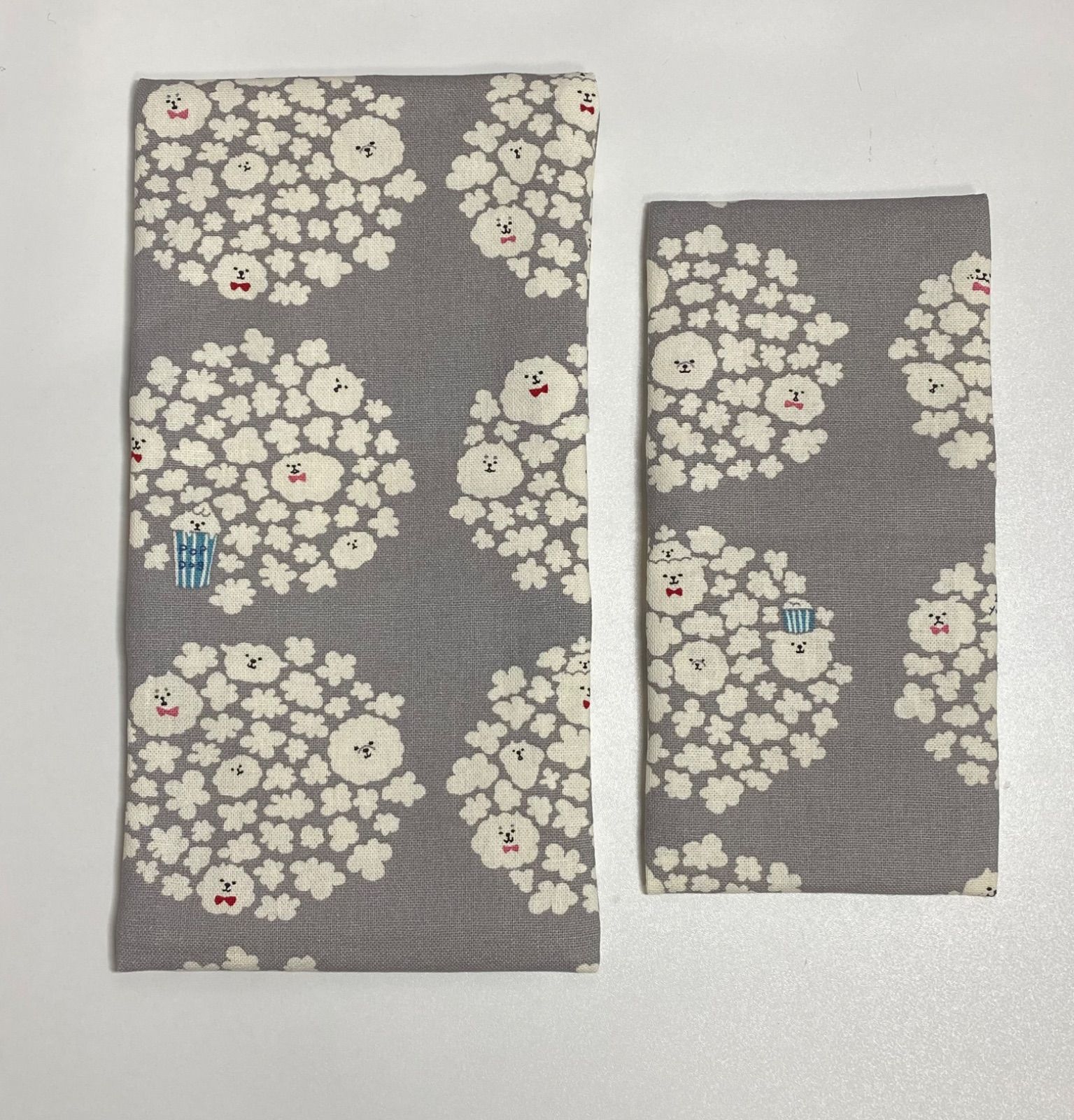 サニタリーケースxおりものシート ポップコーン犬 ハンドメイド グレー 紫陽花