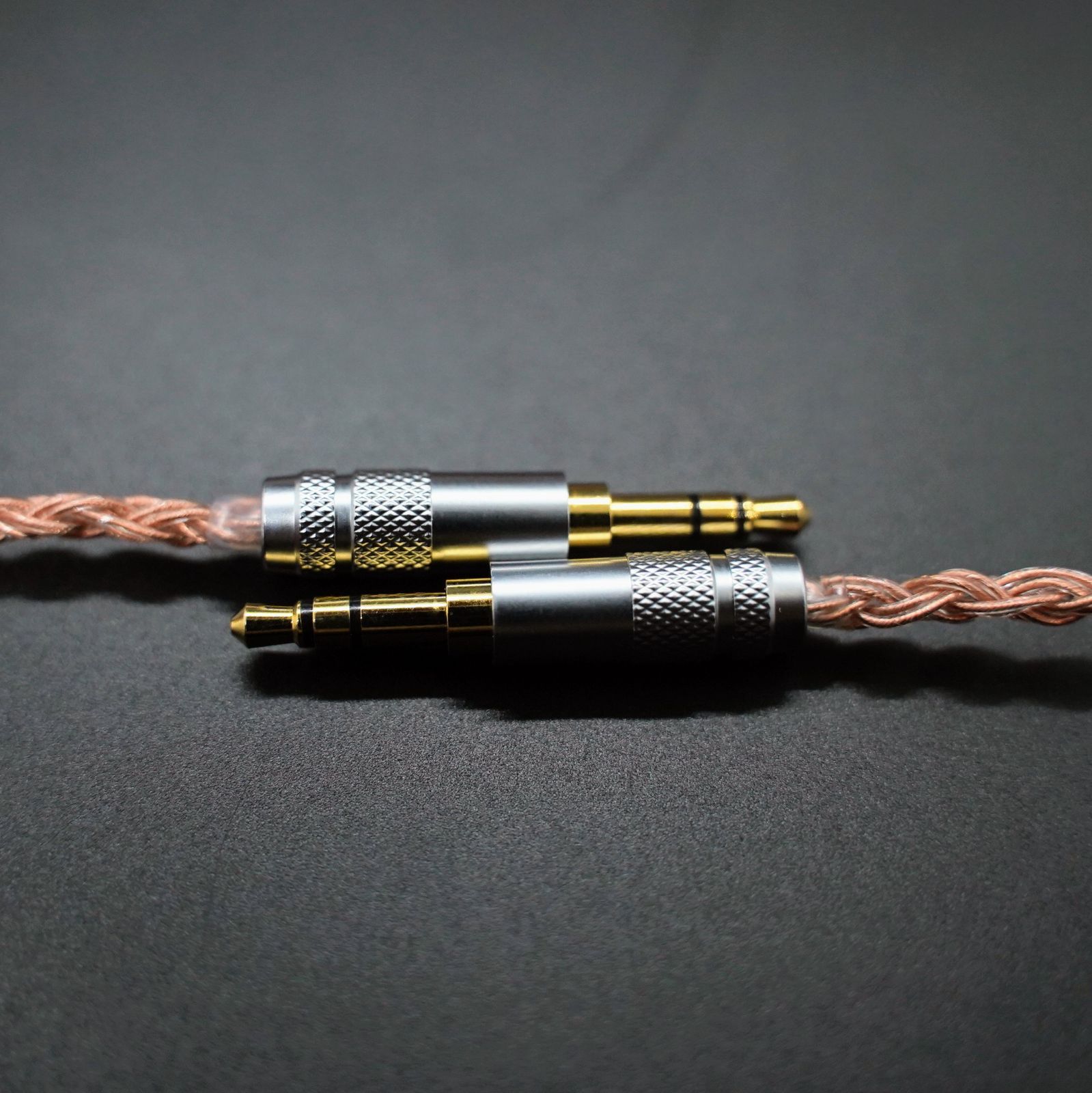 1点のみ】16コア 7N高純度単結晶銅 メッキ無 3.5mm*2 4.4mm - メルカリ