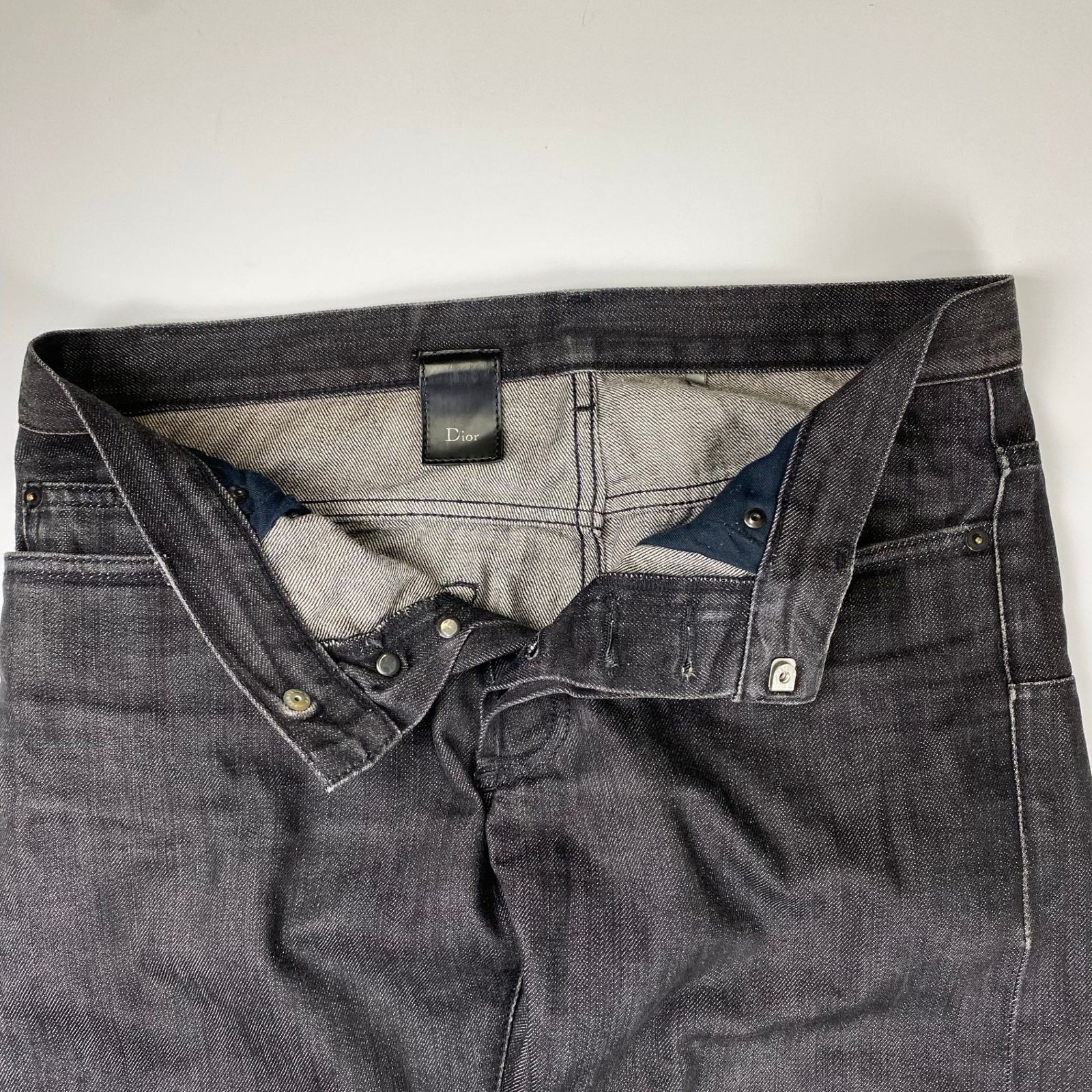 Dior homme バギーデニム 27 クリスヴァンアッシュ Peek Kris Van Assche's brand new Dior Homme denim line – HERO