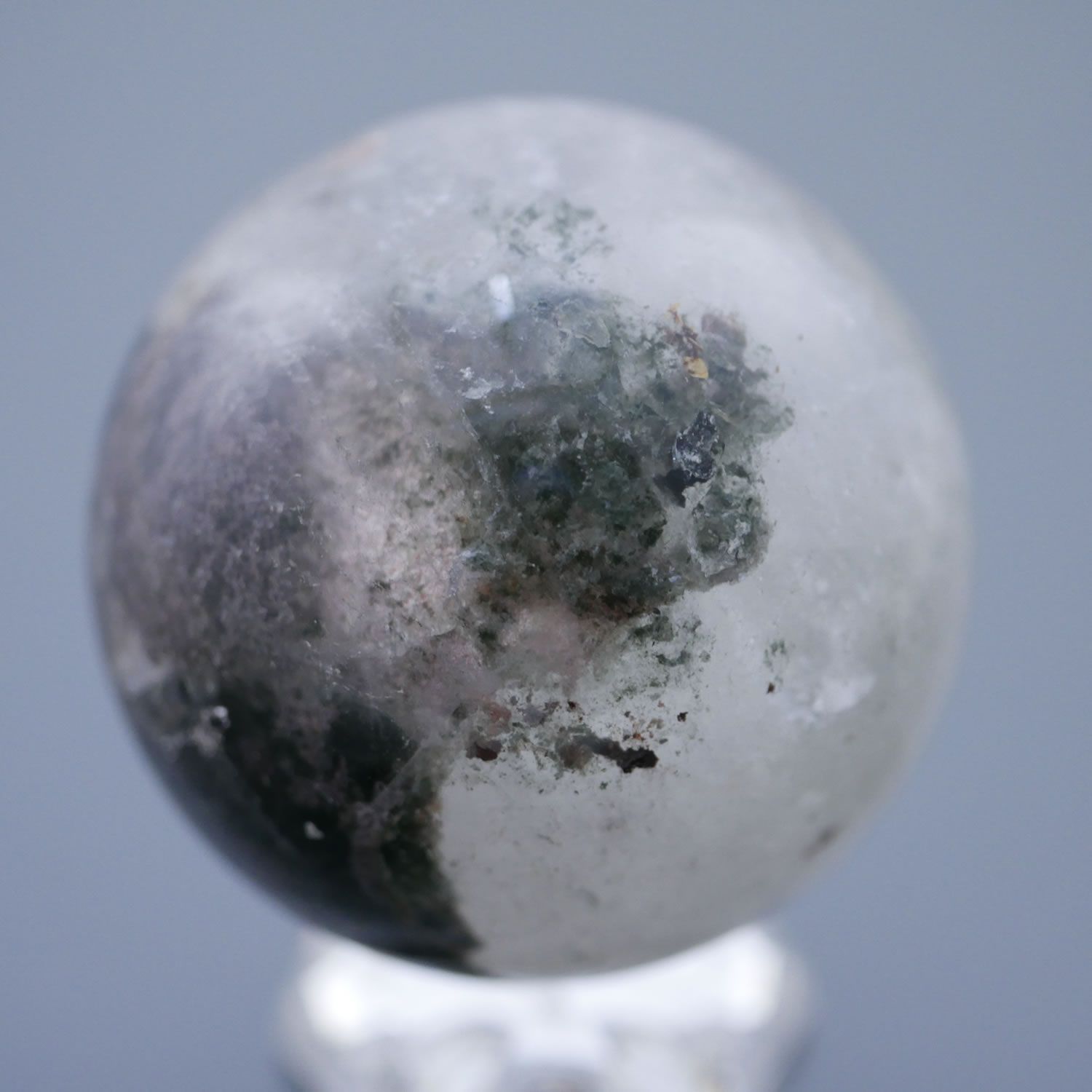 【匿名発送】天然クォーツ ロック・クリスタル 天然水晶 丸玉 楽天市場】【限定 一点物 59mm】天然 水晶玉 水晶 丸玉 ロック