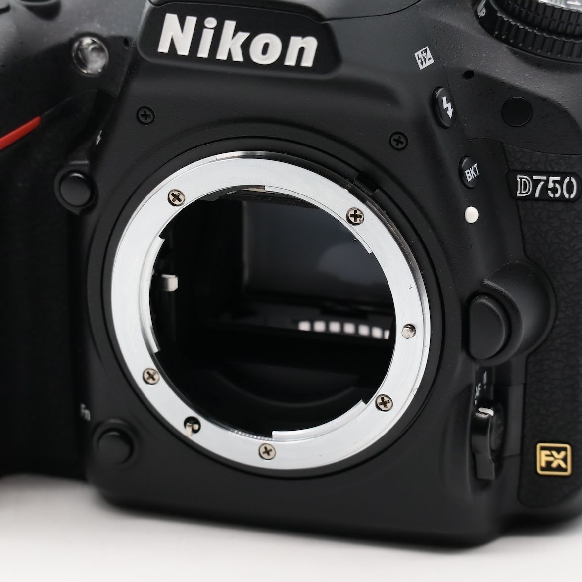 新品級】☆ショット数「2,150回」Nikon ニコン D750 ボディ - メルカリ