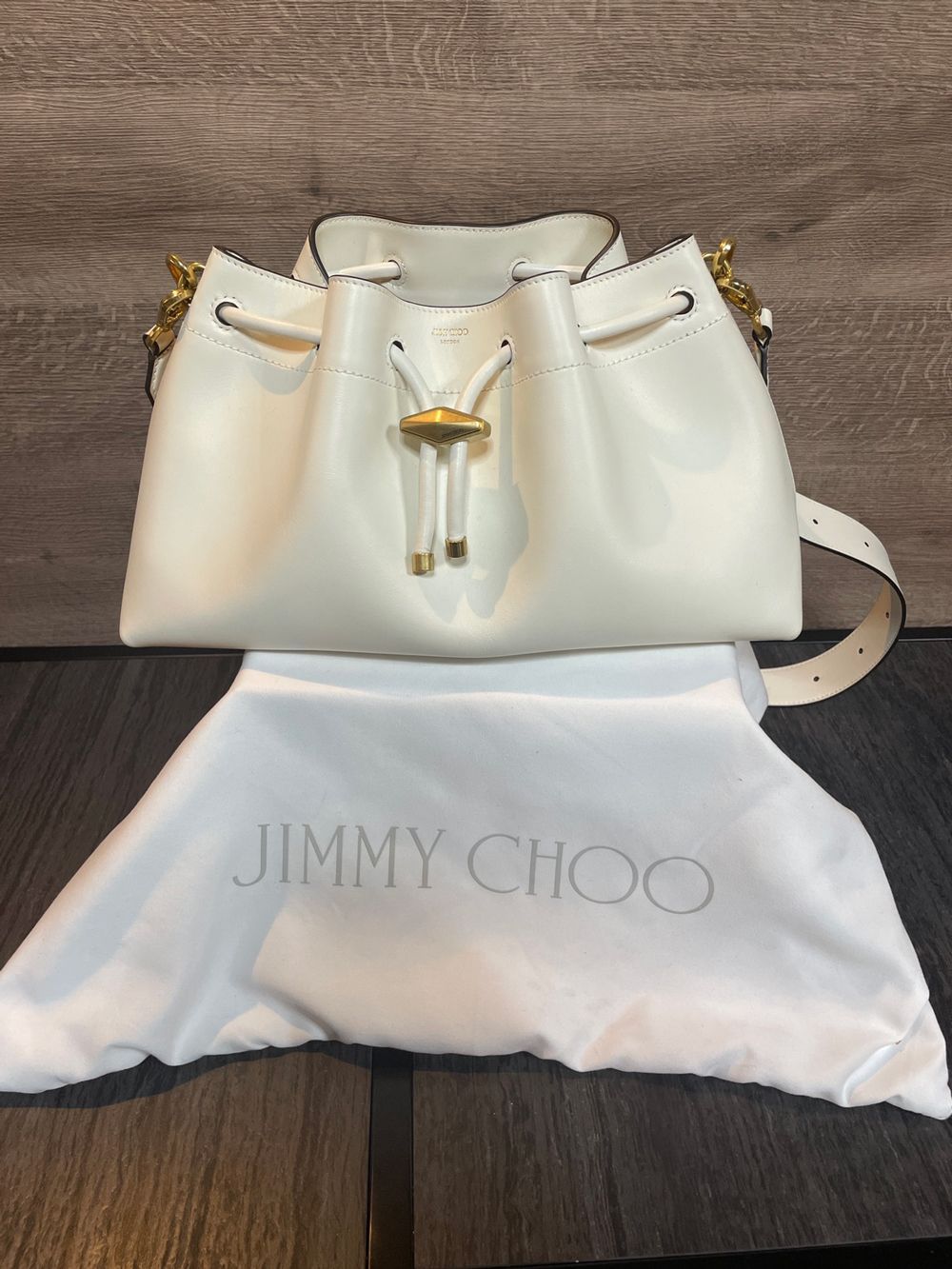 【関税・送料無料】Jimmy Choo 「シンチM」ショルダーバッグ 三越伊勢丹 | JIMMY CHOO/ジミー チュウ通販 | 【バッグニスタ