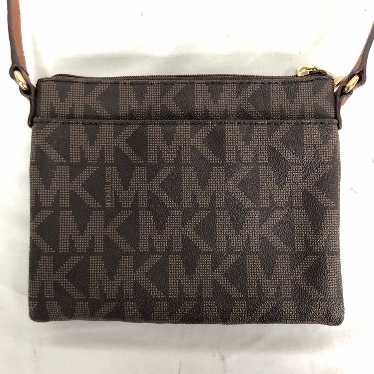 美品 MICHAEL KORS マイケルコース ショルダーバッグ 財布 旅行 