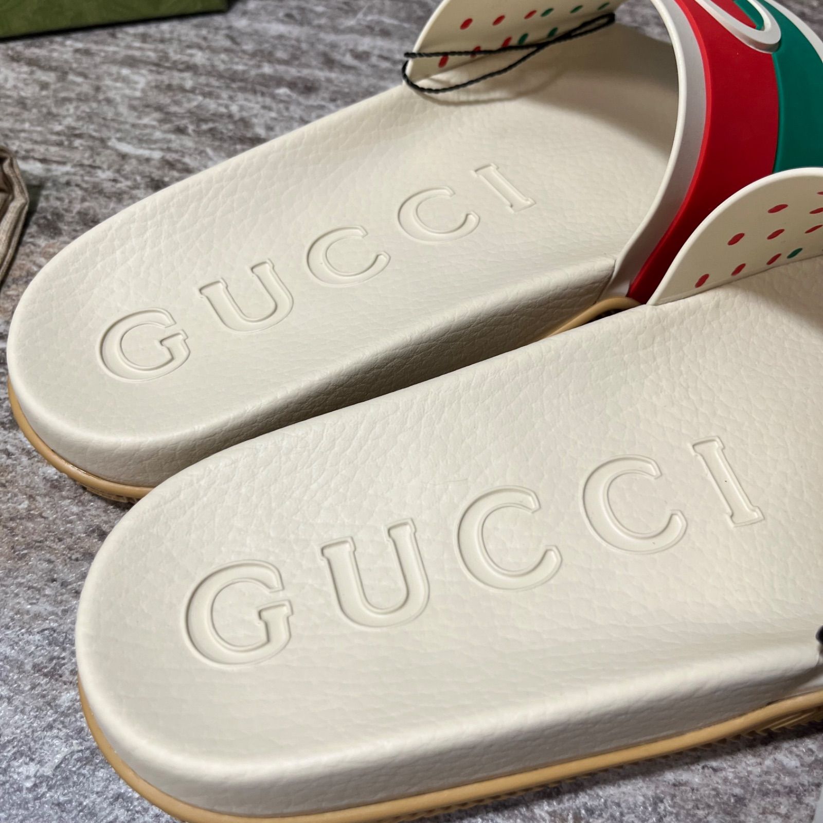 新品 29cm】GUCCI 655461 シェリーライン グッチ インター