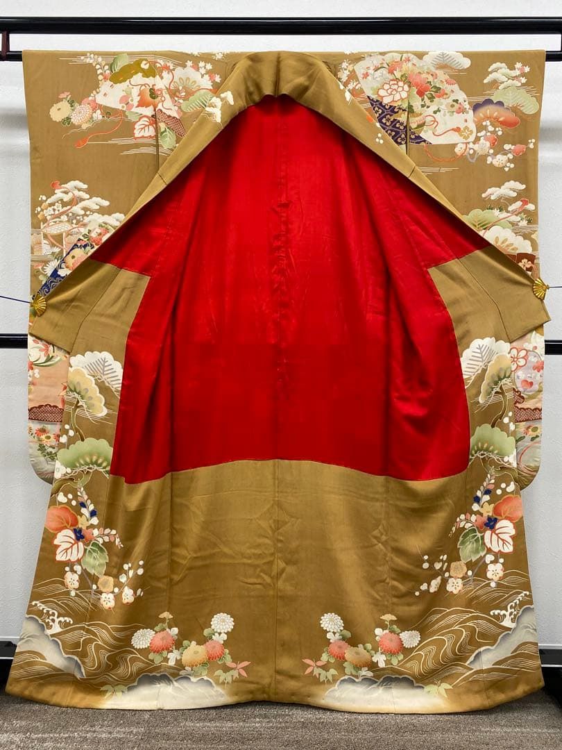 アンティーク 振袖 金駒 刺繍 松 梅 扇 正絹 身丈159cm 紋付 アンティーク 振袖 金駒 刺繍 松 梅 扇 正絹 身丈159cm 紋付 - メルカリ