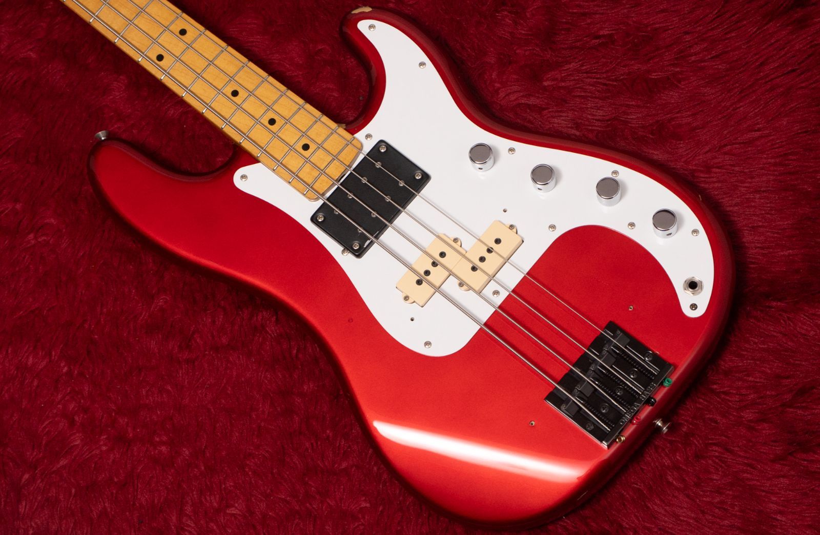 ギター 手渡し希望 【札幌近郊 手渡し希望】Squier 5弦ベース