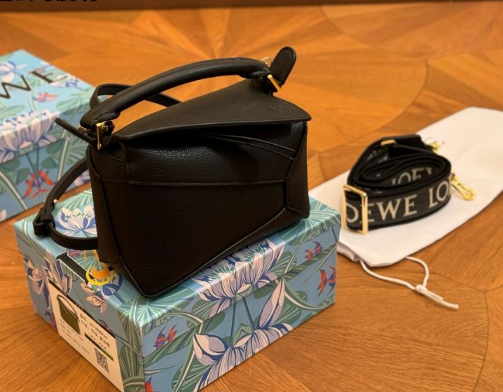 未使用 LOEWE ロエベ パズルバッグ スモール ショルダーバッグ