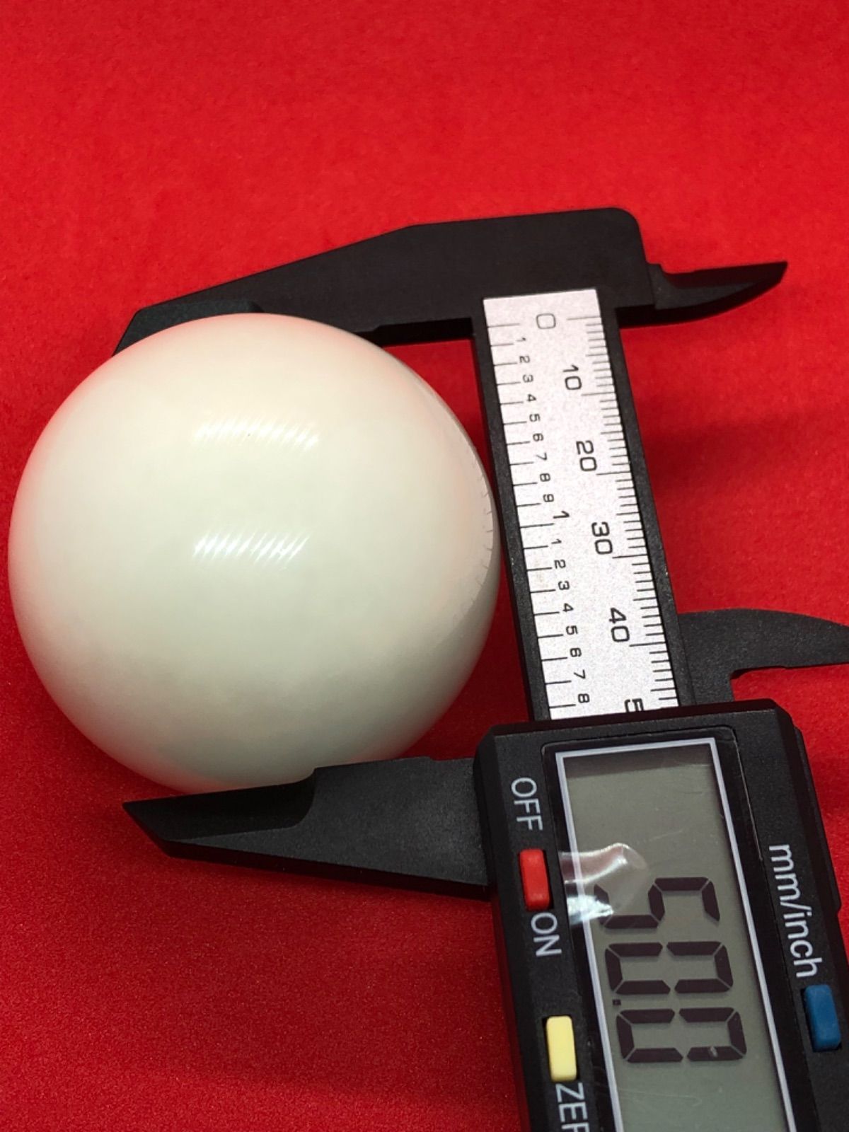 超綺麗不思議なブルー夜光丸玉 10cm回転可能な木製の台座付き2076-2/2 超綺麗不思議なブルー夜光丸玉 10cm回転可能な木製の台座付き