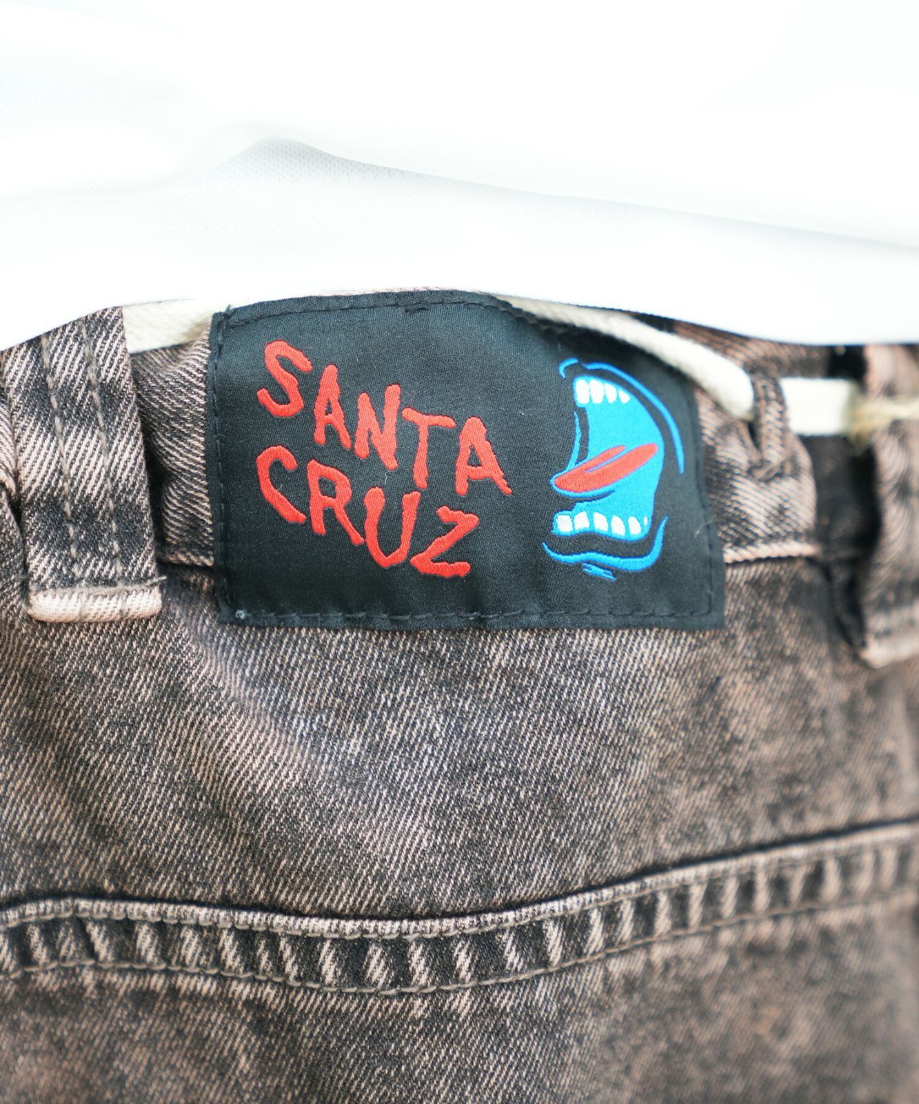 【ムラスポ公式】SANTACRUZ サンタクルーズ ショートパンツ メンズ デニムショーツ ロング丈 Big Mouth Pigment Denim Shorts 502242501 ムラサキスポーツ限定