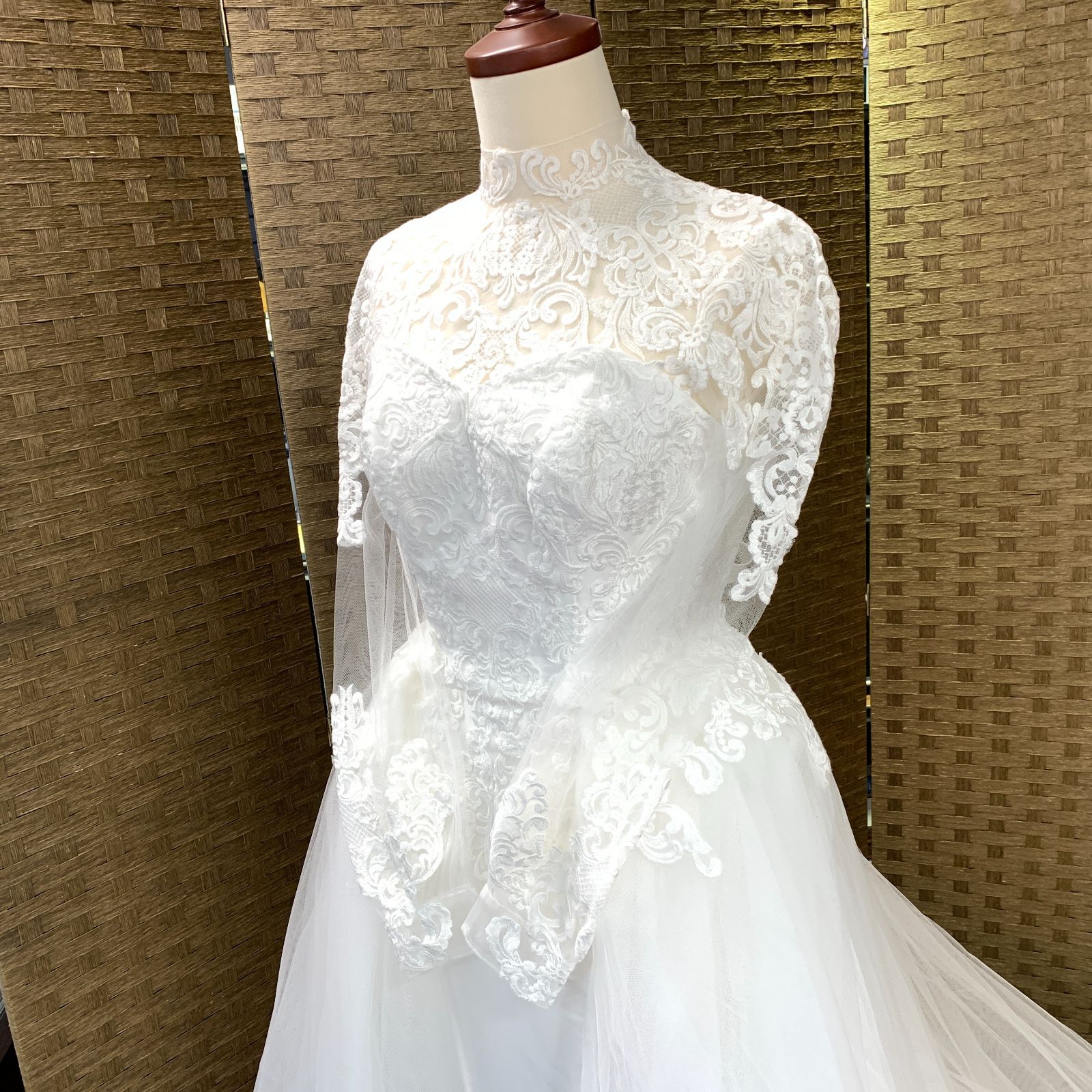 f001 F ワタベウェディング ウェディングドレス ELLE MARIAGE エル 