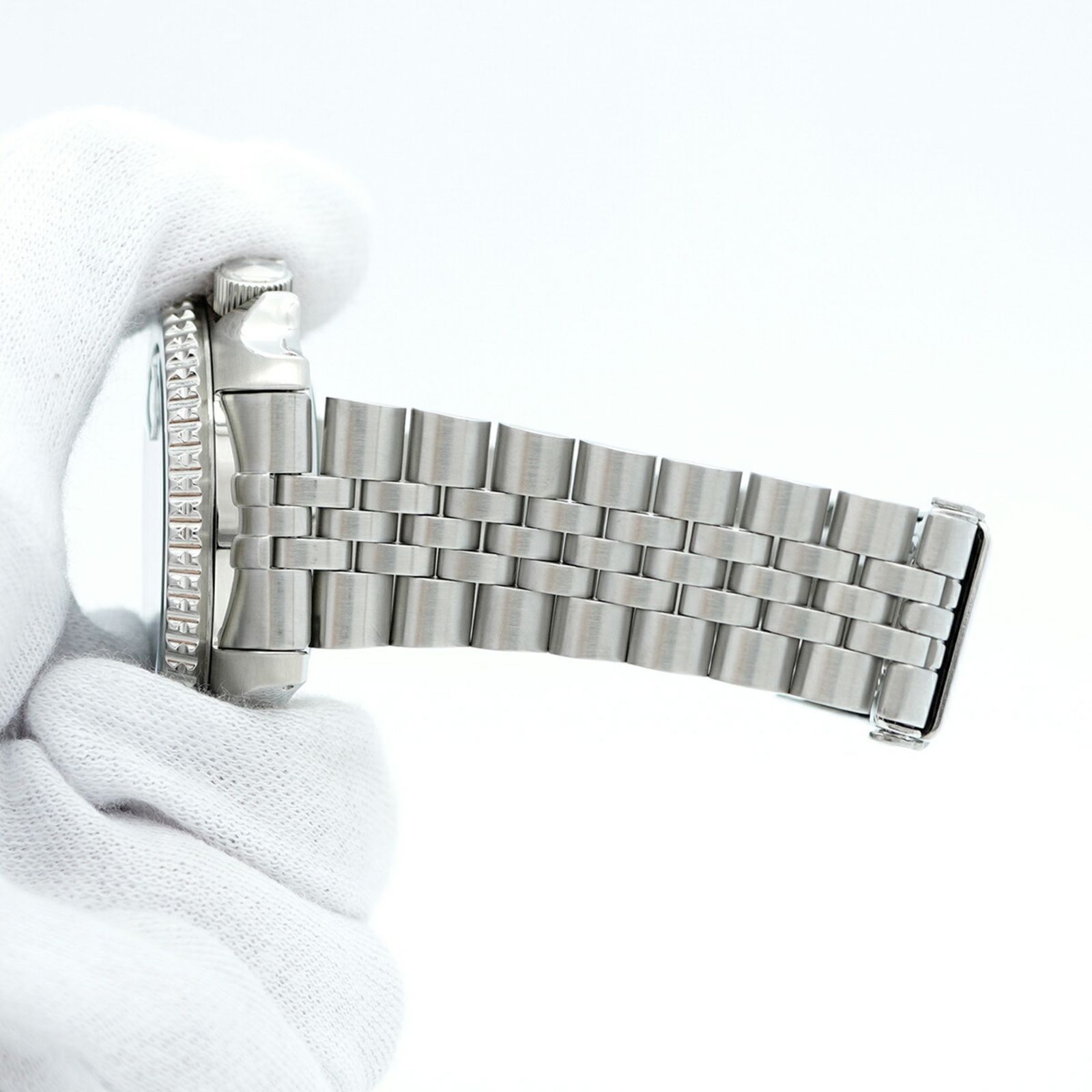 黒文字盤腕時計