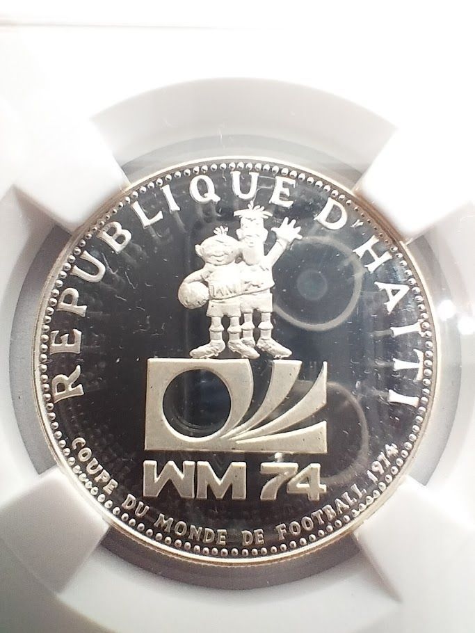 NGC PF68 ULTRA CAMEO 1973年 ハイチ 25グールド銀貨 サッカーワールドカップ記念 WWW_IBETON_RU