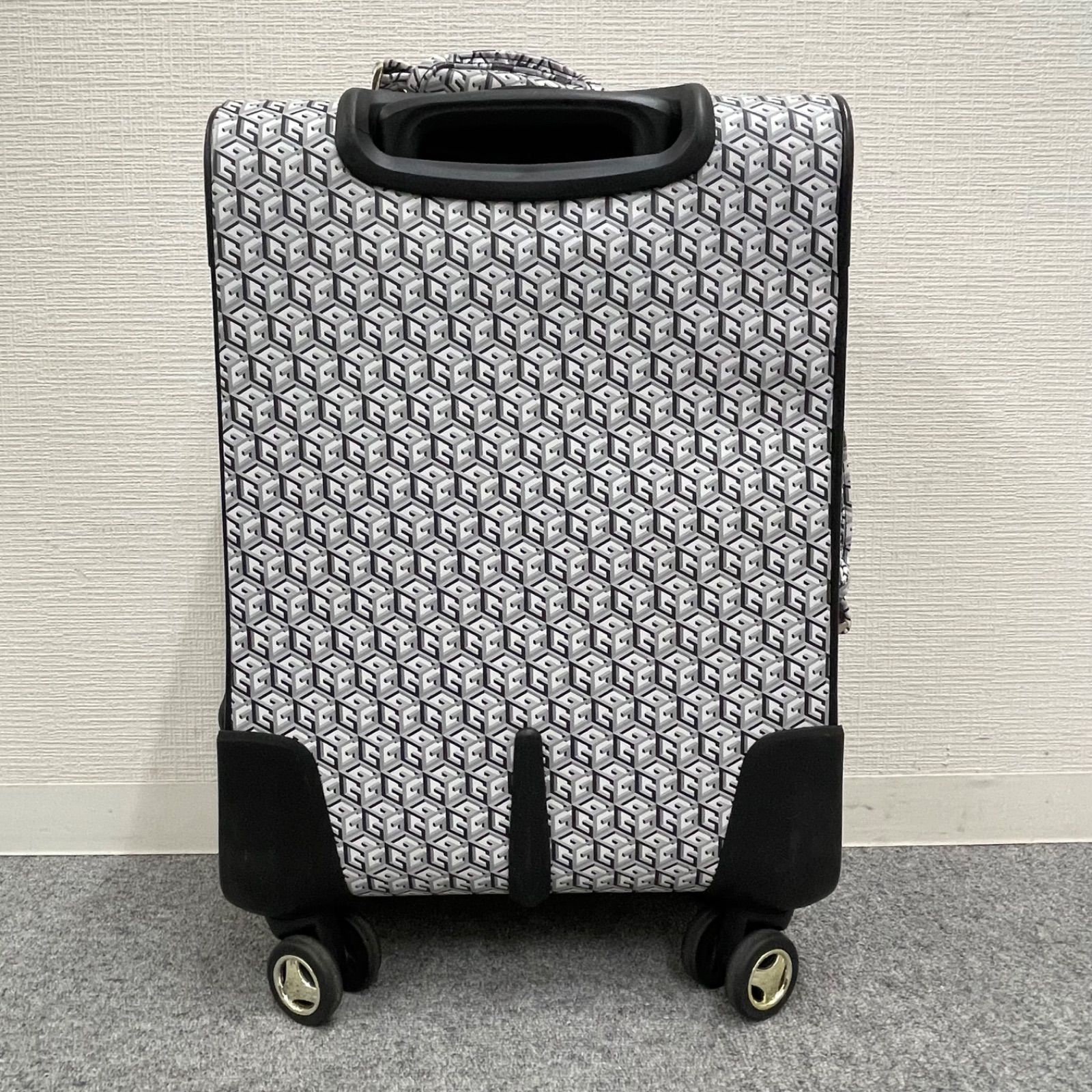 ゲス キャリーバッグ