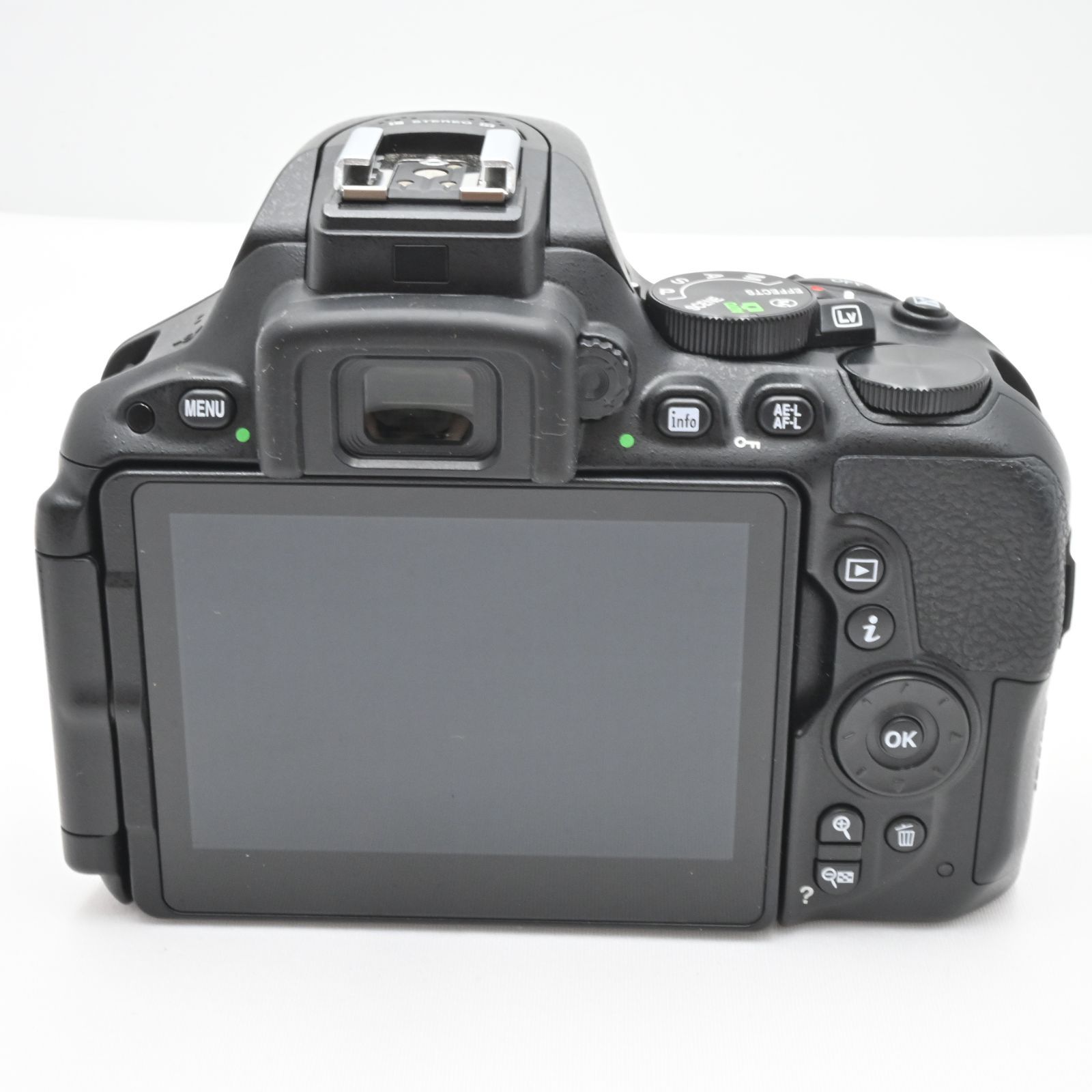 シャッター回数『5252』Nikon デジタル一眼レフカメラ D5500 ボディー ブラック シャッター回数『5252』Nikon デジタル一眼レフカメラ D5500 ボディー