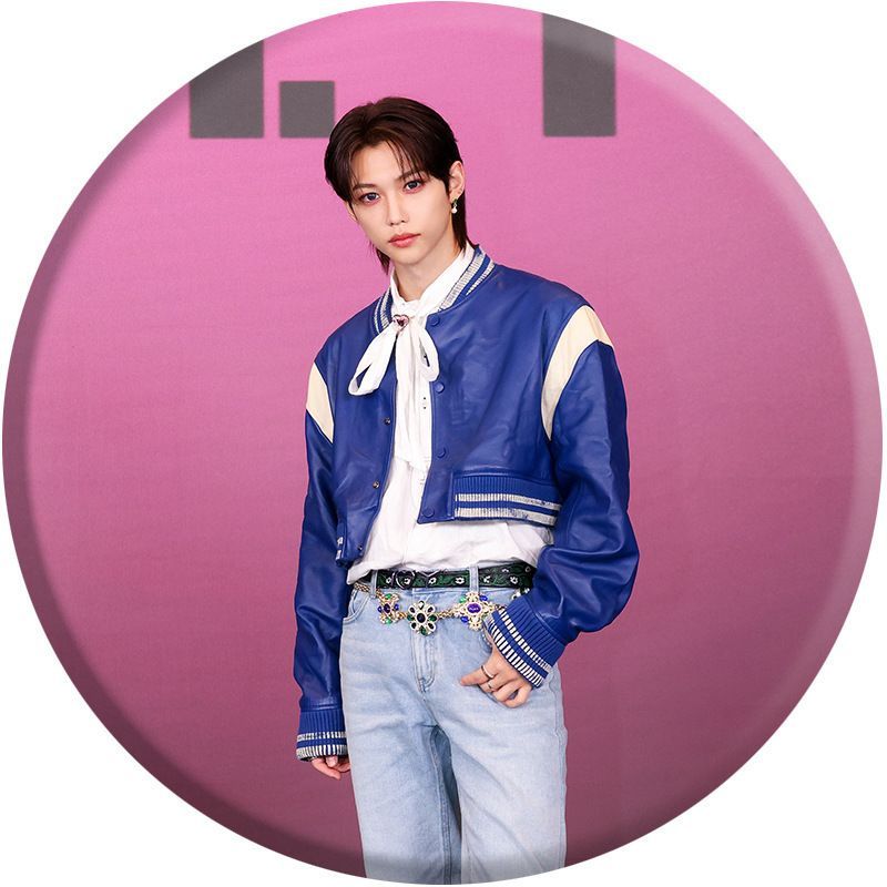 Straykids グッズ トレカ アクスタ うちわ アルバム 缶バッジ レア 715v3714y9L._UF894,1000_QL80_.jpg