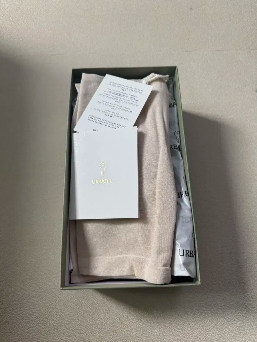 アーバニック30 フリップフロップ