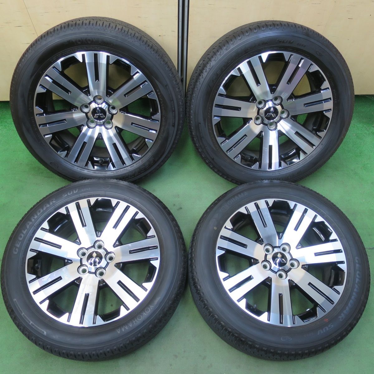 バリ溝 21年 ほぼ10分 三菱 デリカ D 5 純正 225 55R18 ヨコハマ ジオランダー SUV G055 18インチ D5 PCD114.3 5H 5092705イノ