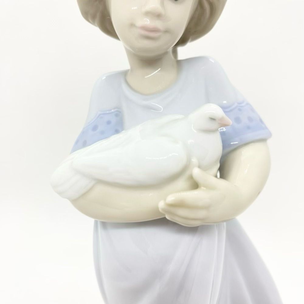 美品》LLADRO リヤドロ 鳩と仲良し 少女 ハト - メルカリ