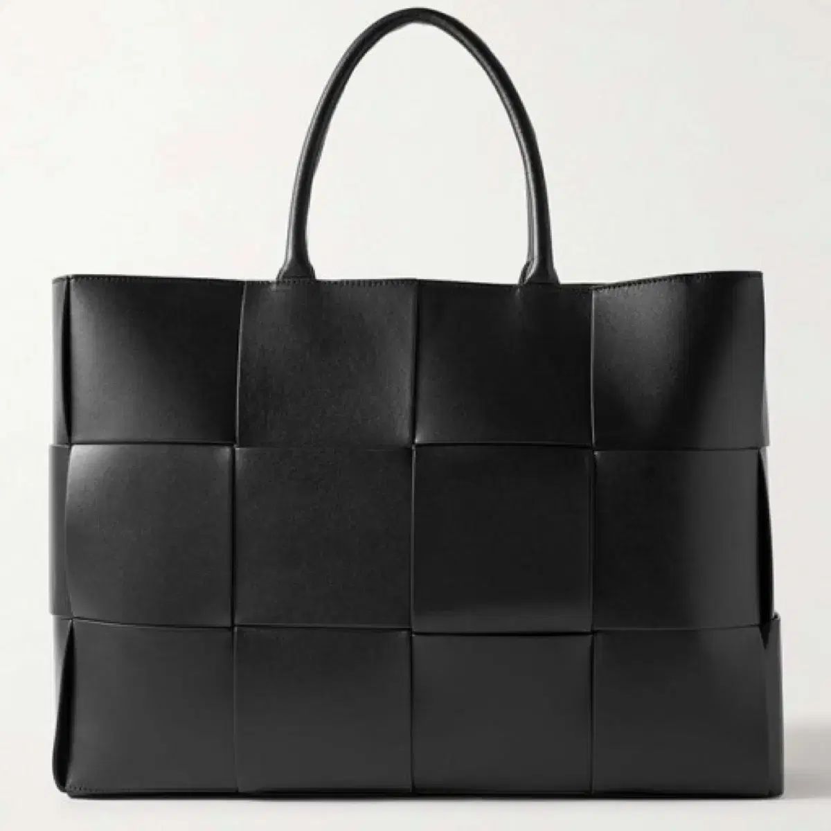 Bottega Veneta(ボッテガヴェネタ) アルコ トートバッグ ラージ - メルカリ